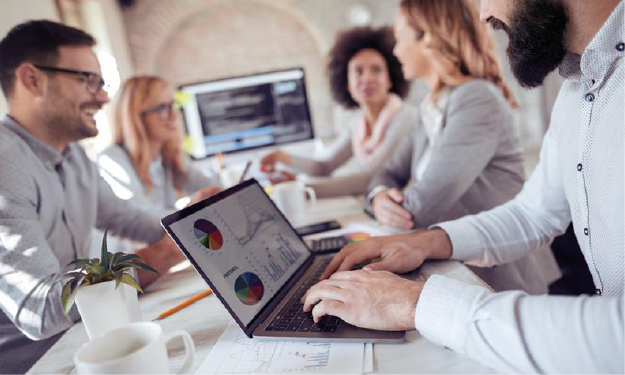 Mais de metade das empresas prevê requalificar até 30% dos trabalhadores com impacto da IA